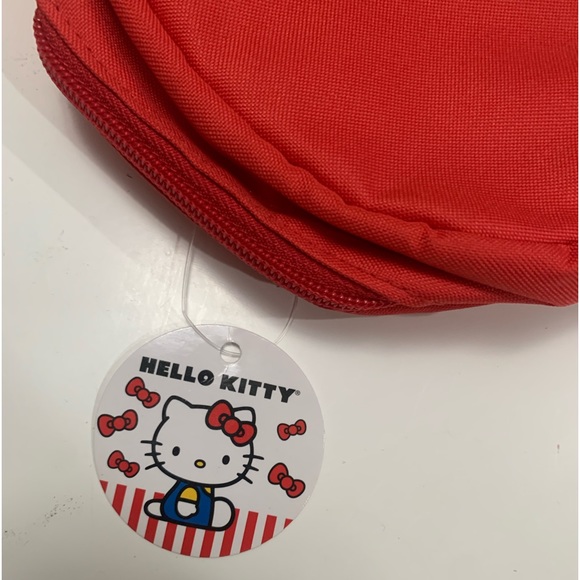 Mini Hello Kitty Backpack - Picture 6 of 7